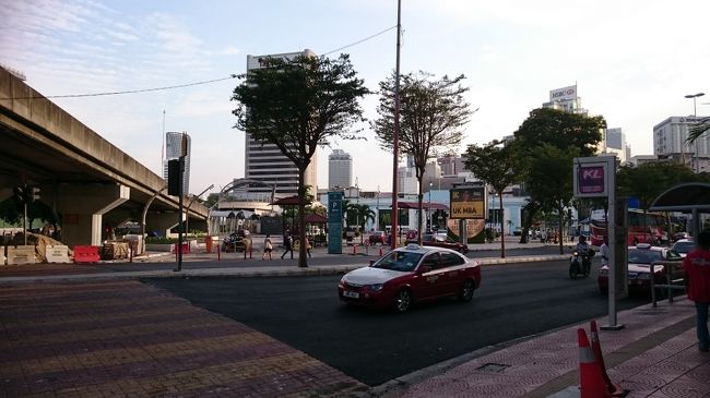 パサール・セニ、、、中華街やセントラルマーケットで賑わう、日本で例えるならば、アメ横？のような場所でしょうか？