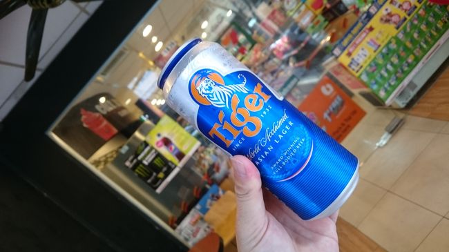 唯一空いているセブンイレブンでビールをゲット！