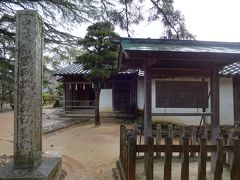 またまたみすぼらしいこの家は吉田松陰幽囚旧宅。
