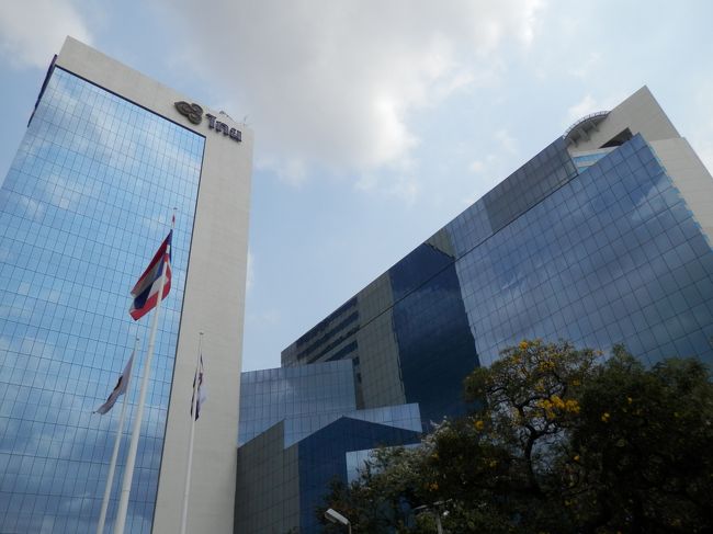 このビルが一番立派でした。