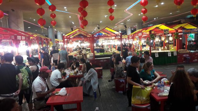 MBK屋台街人気です。