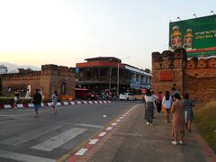 チェンマイ門。
