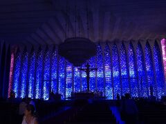 ドンボスコ教会は歩いて訪問。
ブラジリアは治安が良く歩いていても平気でした。