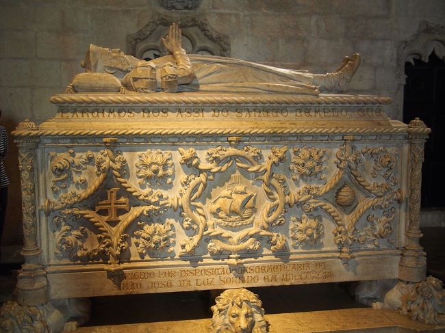 バスコ・ダ・ガマの棺。<br />隣には詩人ルイス・デ・カモンイスの棺も安置。