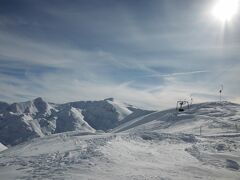 スイスのアルプスに匹敵する山脈・スキー場。
スイス・オーストリアのスキー場よりいいかも。
