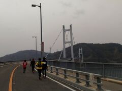 豊島をとおって橋までが長い登坂