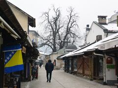 独立記念日の祝日の旧市街は静かでした。