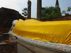 　ワットヤイ・チャイ・モンコンのお釈迦様の涅槃像です