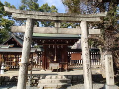 電車で生國魂神社へ。

ここはいくつもの神様が集まっており、私たちは反対周りしたようです。

浄瑠璃神社。芸能の神様