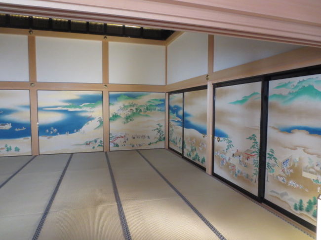 藩主が身内や家臣と私的に対面したり、宴席を設けたりしたのが対面所で、次の間には、紀三井寺、玉津島神社、和歌浦天満宮など、和歌山の景色が描かれている。初代藩主義直の正室である春姫のために、故郷の和歌山を描いたようだ。