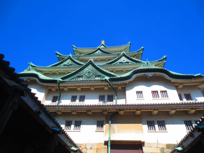 地下1階、地上7階の天守に上る。