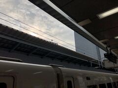 びゅうのツアーで昼前の東京発の新幹線です
発券するときに番号をおしても
予約はありません。とでてしまい、
ひぃーとなって
窓口で伺ったら
えきねっと予約のつもりだったのですが、

ツアーでの予約でした。

無事発券しました。新幹線も間に合いました。

