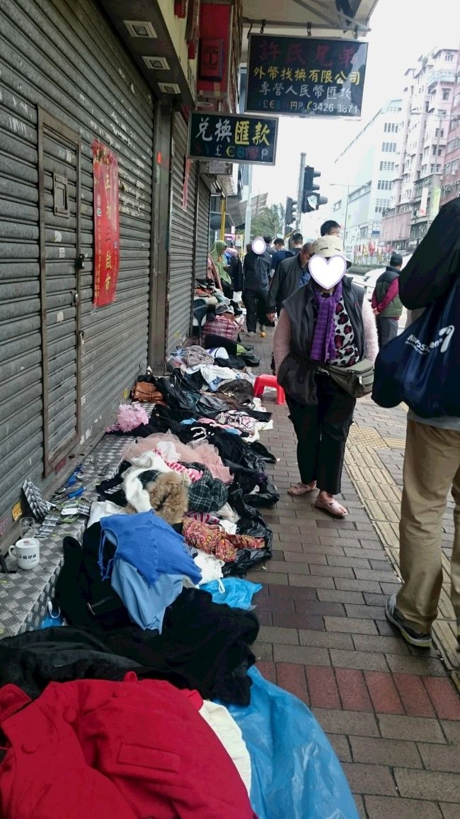 深水ぽ?へ！　<br />露天商の方は、商品把握してるのかな？？