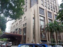 さほどの渋滞もなく、シェラトン・インペリアル・クアラルンプールホテル(Sheraton Imperial Kuala Lumpur Hotel)に到着です。