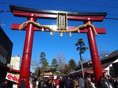 次に参拝したのは「笠間稲荷神社」

震災で鳥居が倒れてしまったので、こちらの鳥居が新しくなってからは初めて行きます