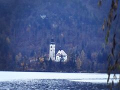スロベニア随一の美しさを誇る
アルプスの瞳 ブレッド湖

このブレッド湖も ヒロシの迷宮グルメ駅前食堂で来てた