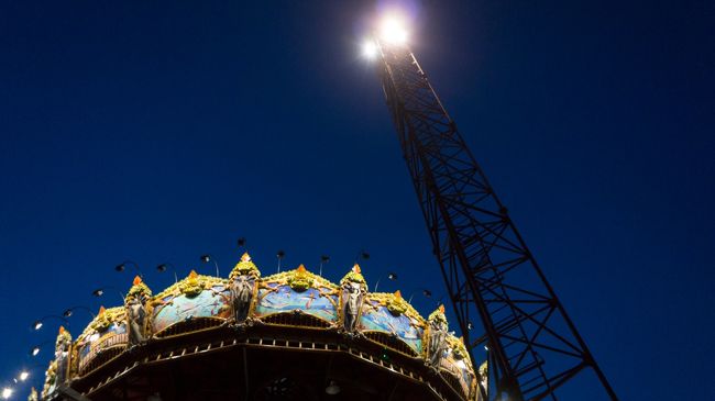 はたまた<br />近未来的で退廃的な風景に出会いつつ