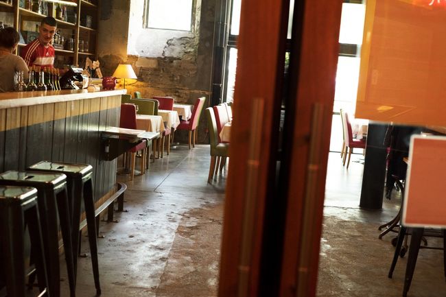 中はお洒落なカフェです