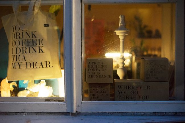 暖かさが伝わってくるような店構えです。<br />がスルーして