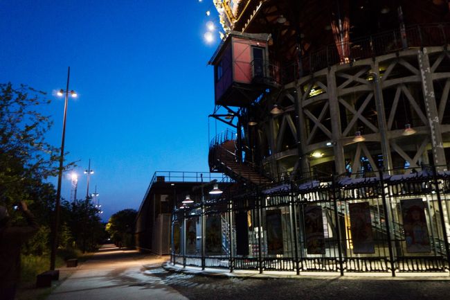 昭和の路地を思い出させる風景に出会い