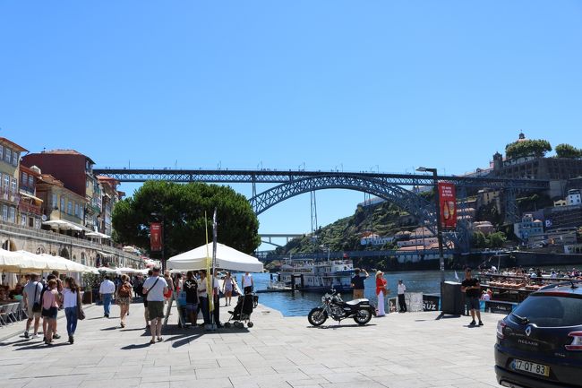 ふぅー(×_×；)<br />やっと下り終えた。<br />さっきのドンルイス１世橋があんなに高い(; ﾟ ﾛﾟ)ｽｹﾞｰ