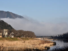 雲海（霧）の供給源、円山川まで下りてきました。
ここも桜の季節に再訪したい。
