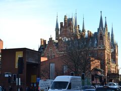 いつ見ても荘厳なSt. Pancras駅。ハリポタのロケをやるのも頷けます。