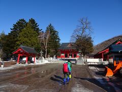 大沼上の赤城神社に立ち寄りました。