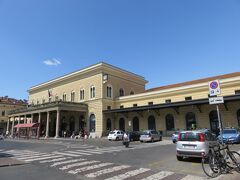 昼食後、ボローニャ中央駅からフィレンツェS.M.ノヴェッラ駅までフレッチャロッサで移動します。