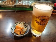 ホテルで教えてもらった居酒屋に到着です。