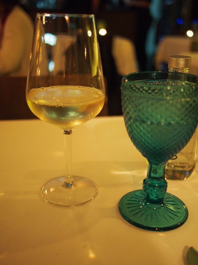 ワインは詳しくないので、<br />とりあえずリスボン産のワインをチョイス。<br /><br />すっきりと飲みやすく美味しい。