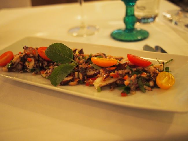 タコのサラダ。<br /><br />これは絶品です。