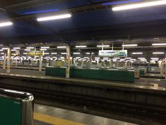 赤羽駅到着。
ホームには人影なし。
まだまだ暗いです。