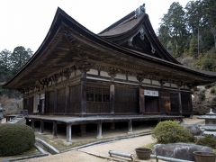 善水寺（国宝）
今日午後の予定は、湖南三山を巡る。
パンフによると紅葉時期が一番だと書かれていた。
春先は残念ながら質素なお寺散策となった。
まず善水寺?長寿寺?常楽寺を廻って今日の宿泊地である
近江八幡休暇村へ。