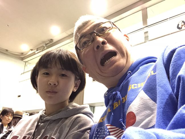 今回の主役とパチリ。<br />四月から中学生になりバスケ部で活躍することを願っています。