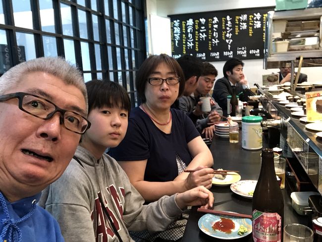 車をいつものシャトルパーキングさんhttps://shuttle-parking.com/に預けNRTターミナル2の回転寿司屋さんでチョイ食いチョイ飲みです。