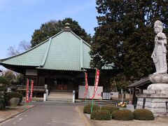 真言宗豊山派のお寺
観音堂には西国、坂東、秩父の百観音像が安置されていることから百観音のお寺と言われている。現在友人と百観音巡礼中。３分の２まで回りました。