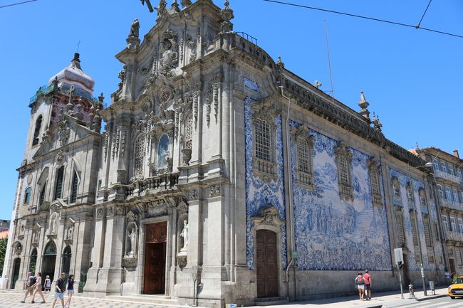 そんなレロ・イ・イルマオンから、ふらふら歩いてますとかなり大きなアズレージョがっΣ(ﾟ◇ﾟ；)<br />