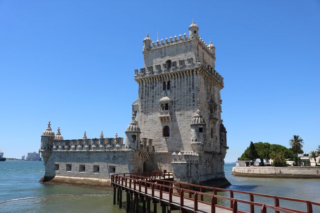 ここは「リスボンのジェロニモス修道院とベレンの塔」の構成遺産の１つとして世界遺産に登録されています。<br />16世紀にマヌエル1世によってヴァスコ・ダ・ガマの世界一周の偉業を記念して作られました。<br /><br />実際はテージョ川の船の出入りを監視する為の要塞でした。