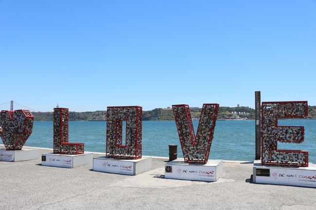 どこかにもありそうなモニュメントf(^ ^;