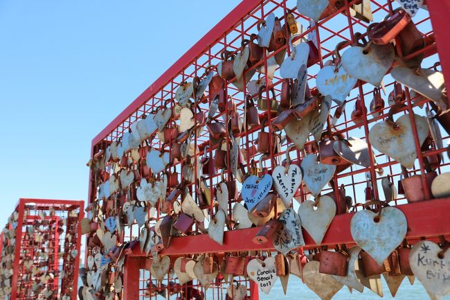 それに鍵がたくさん付いてた。<br />ちょっと寒いな((( ；ﾟДﾟ)))ｶﾞｸｶﾞｸﾌﾞﾙﾌﾞﾙ