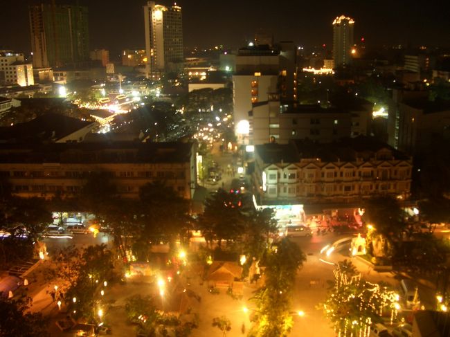 ホテルの窓からの風景。