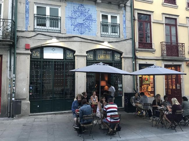 お店の外観はこんな感じです。