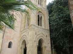 マルトラーナ教会。
またの名前は海軍提督の聖母マリア教会。
シチリア王国艦隊司令官のジョルジョ・ダンティオキア提督(アンミラーリオ)に捧げられた教会。