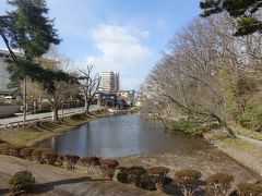 秋田駅から歩いて１０分ほどで千秋公園（久保田城跡）へ。