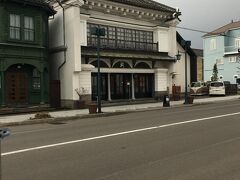 目的地「TACHIKAWA CAFE RESTAURANT MAISON」
1901（明治34）年に建造された国の重要文化財を
生かしてフレンチレストランにしたようです。

佇まいがおしゃれ。
