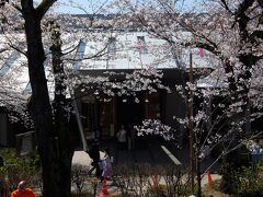 目的の一つ飛鳥山博物館へ