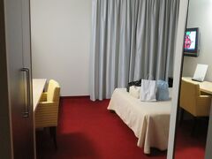 トリノでの宿泊先、"ART HOTEL OLYMPIC"(四つ星)。
荷物を置いてトリノ観光に向かいます。