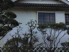 たぶん木蝋資料館上芳我邸 。
有料でしたので、入館しないで、見えるとこだけ写真を撮ったから。