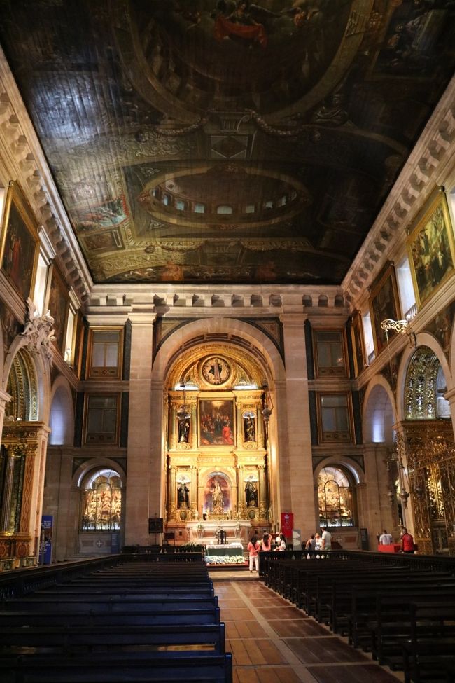 1584年には、苦難の航海を経てリスボンにたどり着いた日本の天正遣欧使節団が、宿舎として1ヵ月間ほどこの教会に滞在しました。<br />サンロケ教会は、日本とポルトガルの交流史を語るうえで欠かせない存在なのです。